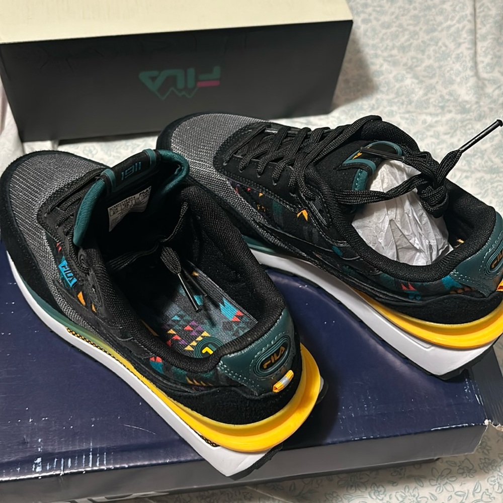 Kids shoes